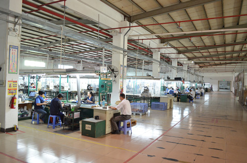 僑洋實業(yè)環(huán)形變壓器成品車間 僑洋實業(yè)環(huán)形變壓器成品車間