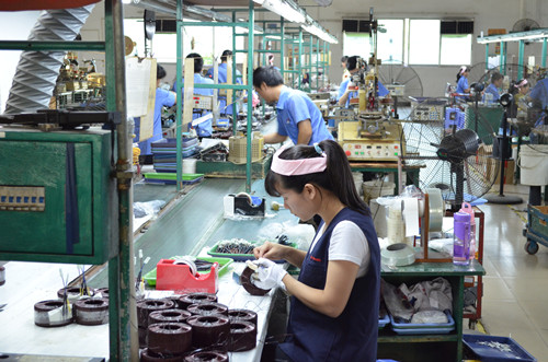 將近年關僑洋實業正加班加點趕制貨期